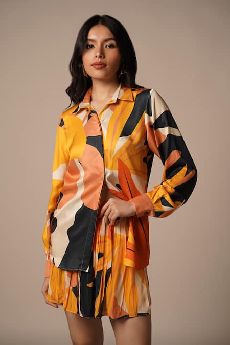 Advait Yellow Rayon Twill Print Abstract Floral Pleated Skorts Online at Aza Fashions Advait_Yellow Rayon Twill Print Abstract Floral Pleated Skorts _Online_at_Aza_Fashions