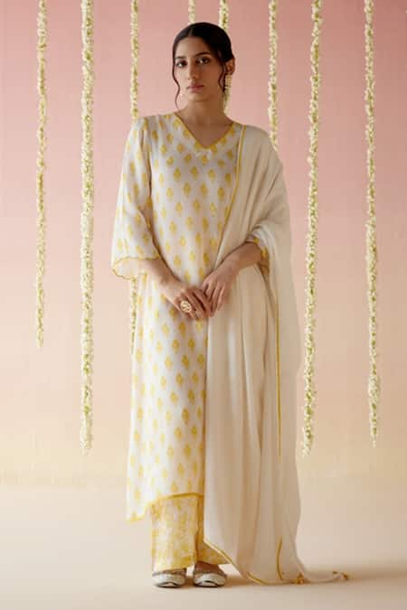 Nero India Freesia Dupatta 