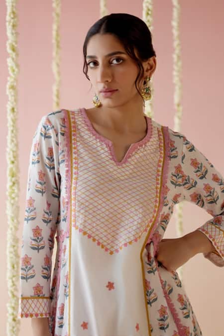 Nero India White Cotton, Satin Embroidery Floral Block Print Kurta And Pant Set Online at Aza Fashions Nero India_White Cotton, Satin Embroidery Floral Block Print Kurta And Pant Set _Online_at_Aza_Fashions