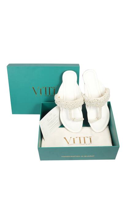 House Of Vitti India Ivory Embroidery Pearl Kolhapuri Flats Online at Aza Fashions House Of Vitti India_Ivory Embroidery Pearl Kolhapuri Flats _Online_at_Aza_Fashions