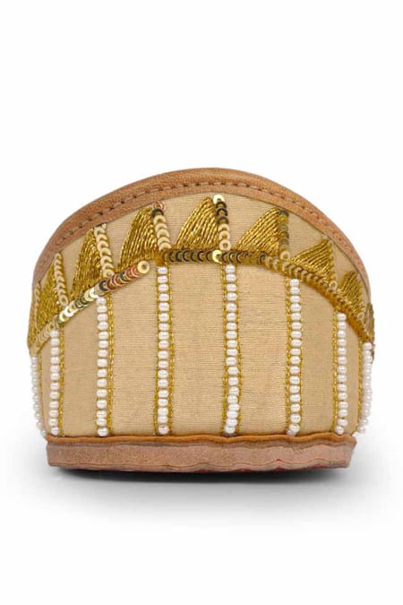Shop House Of Vitti India Gold Embroidery Light Juttis Online at Aza Fashions Shop_House Of Vitti India_Gold Embroidery Light Juttis _Online_at_Aza_Fashions