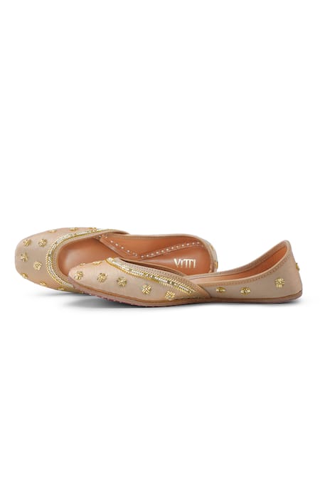 House Of Vitti India Beige Embroidery Juttis 