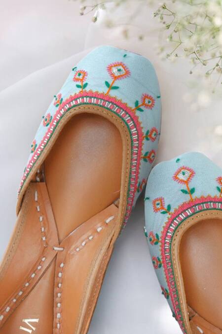 House Of Vitti India Blue Nalki Wildbloom Embroidered Juttis Online at Aza Fashions House Of Vitti India_Blue Nalki Wildbloom Embroidered Juttis _Online_at_Aza_Fashions
