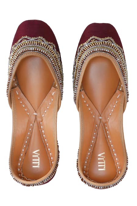 House Of Vitti India Maroon Zari Embellished Juttis 