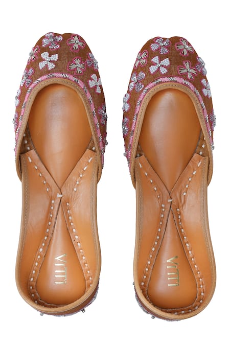 House Of Vitti India Embroidered Cocoa Brown Juttis 