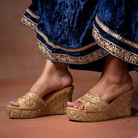 Buy_House Of Vitti India_Beige Aari Zardozi Embroidered Wedges _Online_at_Aza_Fashions
