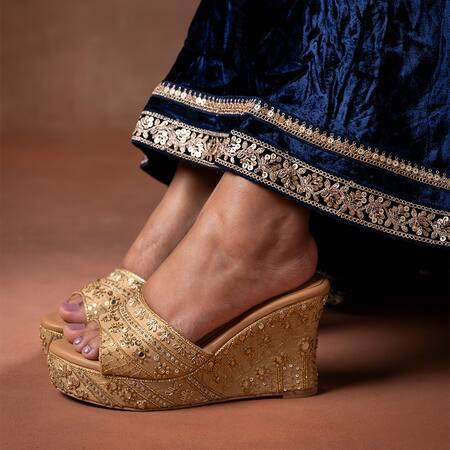 Shop_House Of Vitti India_Beige Aari Zardozi Embroidered Wedges _Online_at_Aza_Fashions