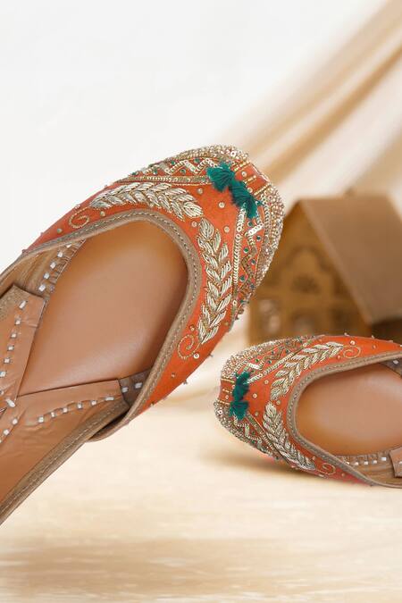 Buy_House Of Vitti India_Orange Dabka Tangerine Embroidered Juttis _Online_at_Aza_Fashions