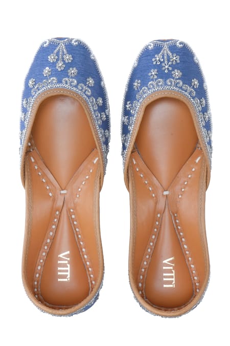 House Of Vitti India Azure Embroidered Juttis 