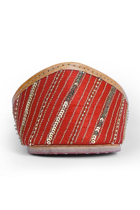 House Of Vitti India Red Zari Kaleera Embroidered Deep Juttis Online at Aza Fashions House Of Vitti India_Red Zari Kaleera Embroidered Deep Juttis _Online_at_Aza_Fashions