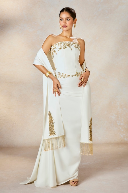 Masaba_Ivory Crepe Cut Work, Sequins, Metallic Thread, The Thandai Corset And Skirt Set _at_Aza_Fashions