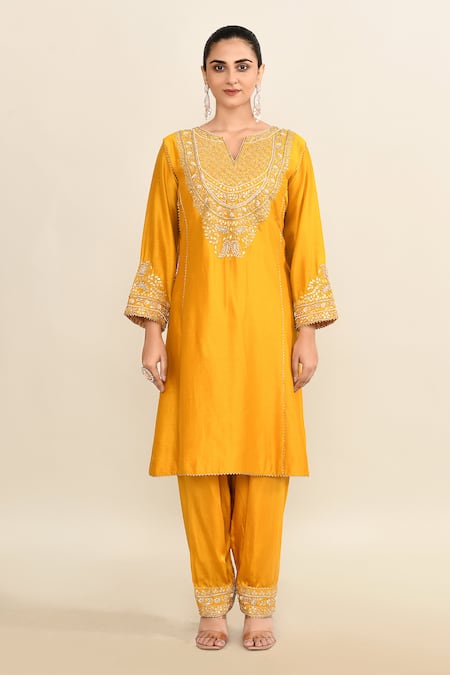 Buy_Sheetal Batra_Yellow Silk Embroidery Split V-neck Geometric Kurta Set _Online_at_Aza_Fashions