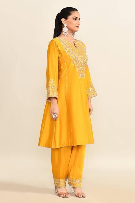 Shop_Sheetal Batra_Yellow Silk Embroidery Split V-neck Geometric Kurta Set _Online_at_Aza_Fashions