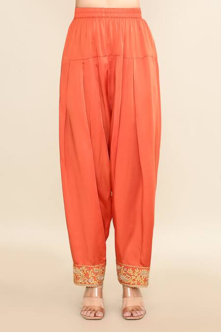Sheetal Batra_Orange Cotton, Chiffon Embroidery Mandarin Floral Gota Patti Kurta Pant Set _Online_at_Aza_Fashions