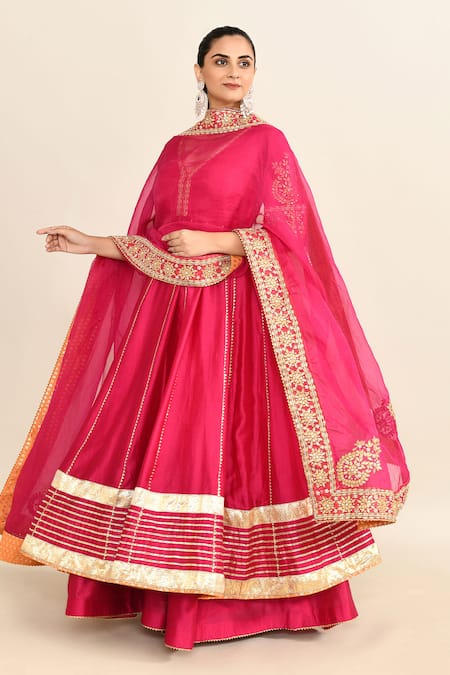 Shop Sheetal Batra Pink Cotton, Silk, Chiffon Gota Patti, Embroidery Floral Anarkali Skirt Set Shop_Sheetal Batra_Pink Cotton, Silk, Chiffon Gota Patti, Embroidery Floral Anarkali Skirt Set