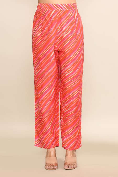 Archana Shah_Coral Cotton Crystals V-neck Flower Vine Print Kurta Set _Online_at_Aza_Fashions