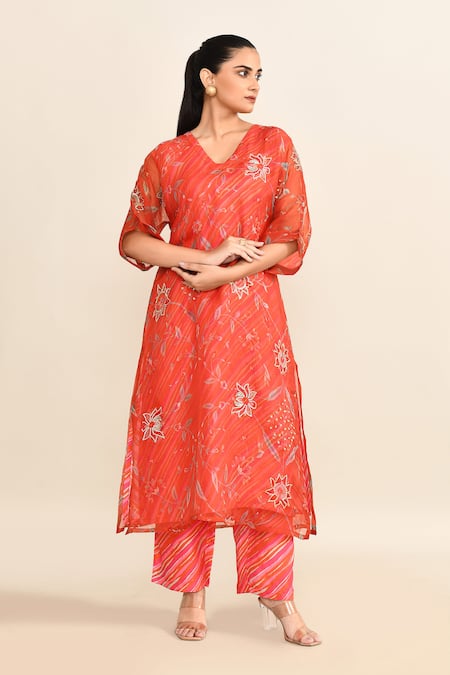 Archana Shah_Coral Cotton Crystals V-neck Flower Vine Print Kurta Set _at_Aza_Fashions