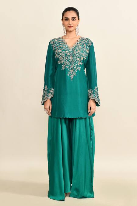 Buy_Mrunalini Rao_Green Cotton, Silk, Chiffon Embroidery, Sequins Scoop Floral Veil Kurta Set_Online_at_Aza_Fashions