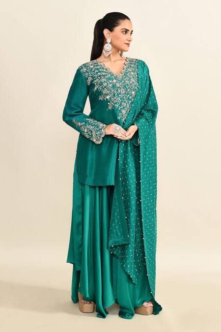 Mrunalini Rao_Green Cotton, Silk, Chiffon Embroidery, Sequins Scoop Floral Veil Kurta Set_at_Aza_Fashions