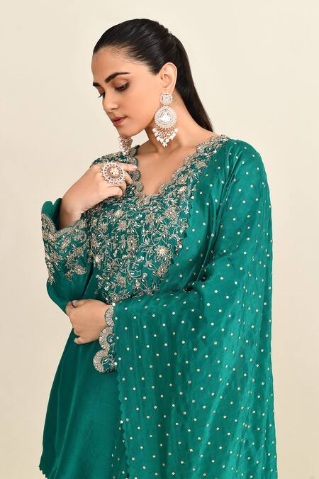 Buy_Mrunalini Rao_Green Cotton, Silk, Chiffon Embroidery, Sequins Scoop Floral Veil Kurta Set