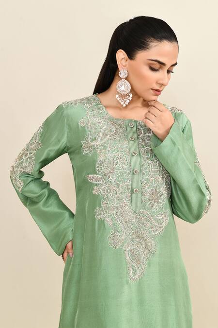 Buy_Mrunalini Rao_Green Silk Embroidery Round Neck Floral Kurta Set