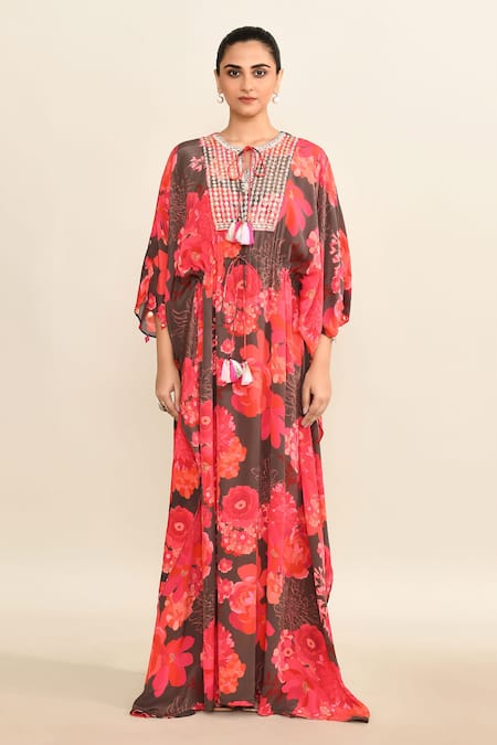 Archana Shah_Red Cotton Tassels Round Neck Floral Gota Embroidered Kaftan_Online_at_Aza_Fashions