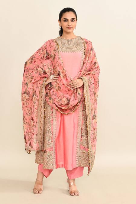 Buy_Debyani + CO_Pink Silk Embroidery, Sequins Round Neck Floral Kurta Dhoti Set 