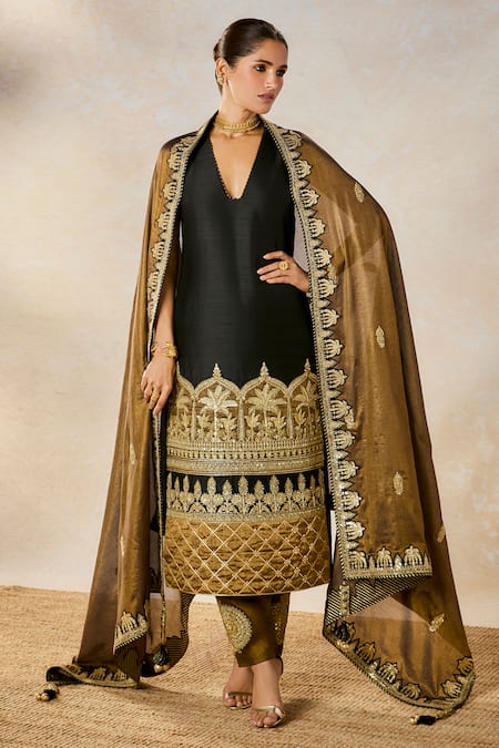 Buy Masaba Black Silk, Tissue Embroidery V-neck The Kala Khatta Kurta Salwar Set Online at Aza Fashions Buy_Masaba_Black Silk, Tissue Embroidery V-neck The Kala Khatta Kurta Salwar Set _Online_at_Aza_Fashions