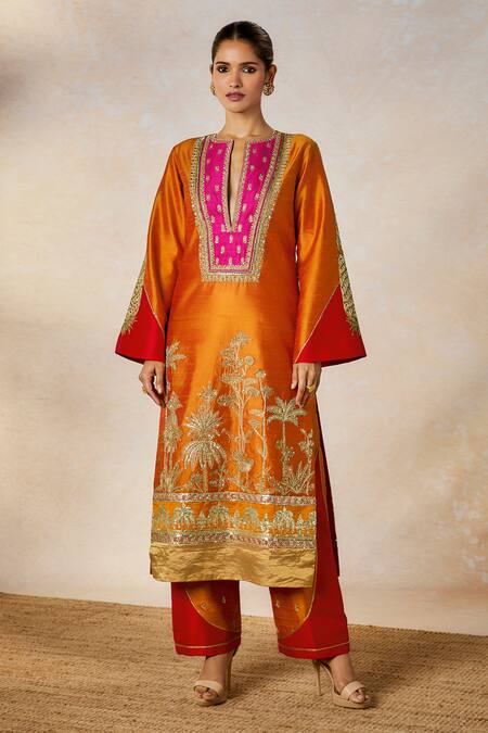 Shop Masaba Orange Silk, Organza Sequins, Beads V-neck The Kesari Kurta And Salwar Set Shop_Masaba_Orange Silk, Organza Sequins, Beads V-neck The Kesari Kurta And Salwar Set