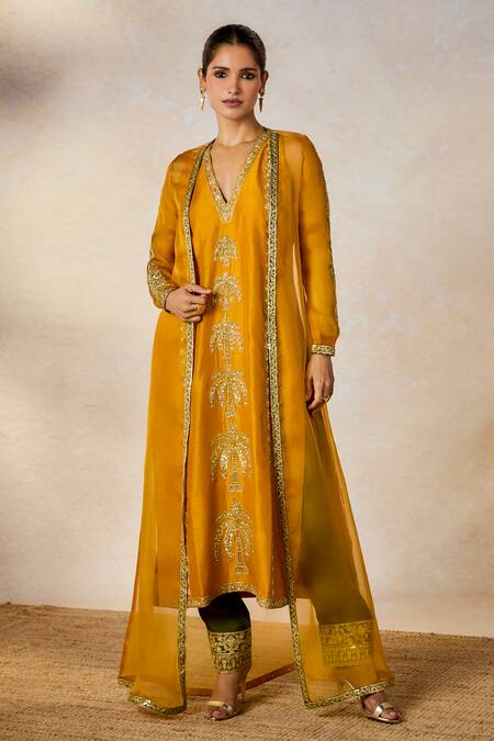 Buy Masaba Yellow Silk Organza, Silk, Viscose Sequins, Zari, The Aam Panna Kurta Pant Set Online at Aza Fashions Buy_Masaba_Yellow Silk Organza, Silk, Viscose Sequins, Zari, The Aam Panna Kurta Pant Set _Online_at_Aza_Fashions