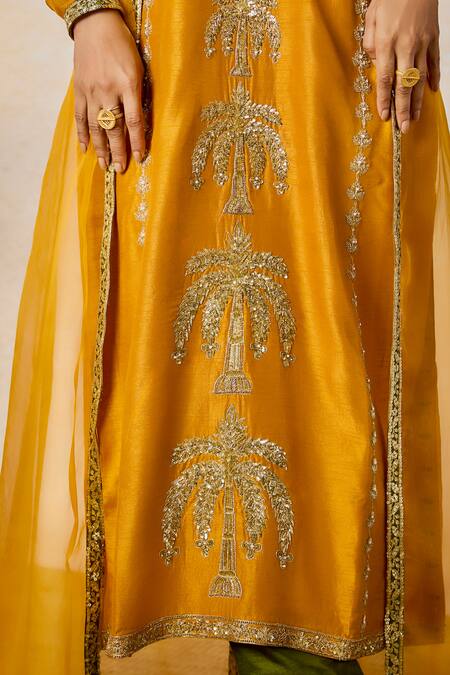 Shop Masaba Yellow Silk Organza, Silk, Viscose Sequins, Zari, The Aam Panna Kurta Pant Set Shop_Masaba_Yellow Silk Organza, Silk, Viscose Sequins, Zari, The Aam Panna Kurta Pant Set