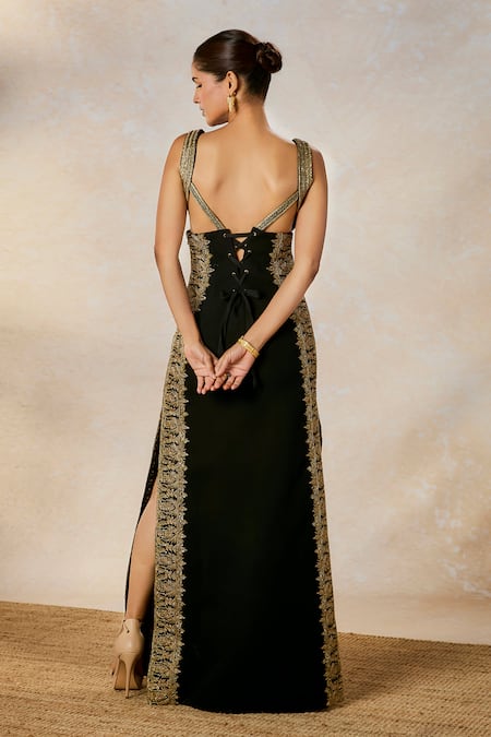 Buy_Masaba_Black Sequins, Embroidery Square Neck The Anjeer Pak Gown 