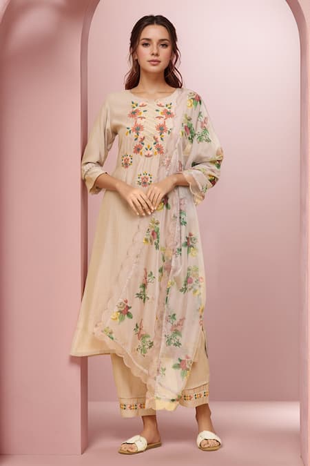 Samyukta Singhania Botanical Floral Embroidered Yoke Kurta Pant Set 