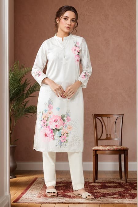 Samyukta Singhania Rose Print Gotta Patti Straight Kurta 