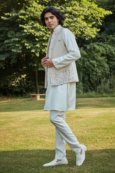 Buy Bohame Green Silk, Tussar Sequins, Beads Mint Embroidered Bundi Kurta Set Online at Aza Fashions Buy_Bohame_Green Silk, Tussar Sequins, Beads Mint Embroidered Bundi Kurta Set_Online_at_Aza_Fashions