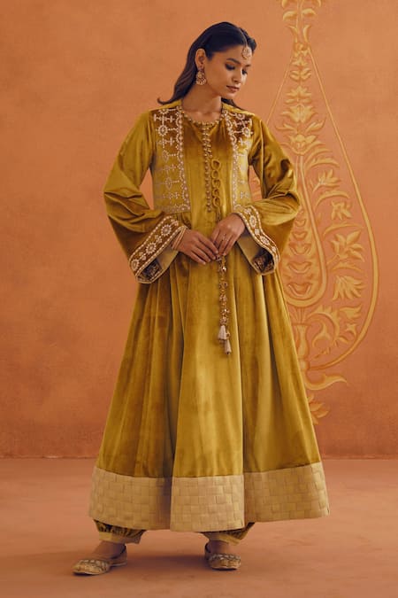 Inej_Yellow Velvet Tassels, Beads, Sequins Round Neck Floral Embroidered Anarkali Set _Online_at_Aza_Fashions