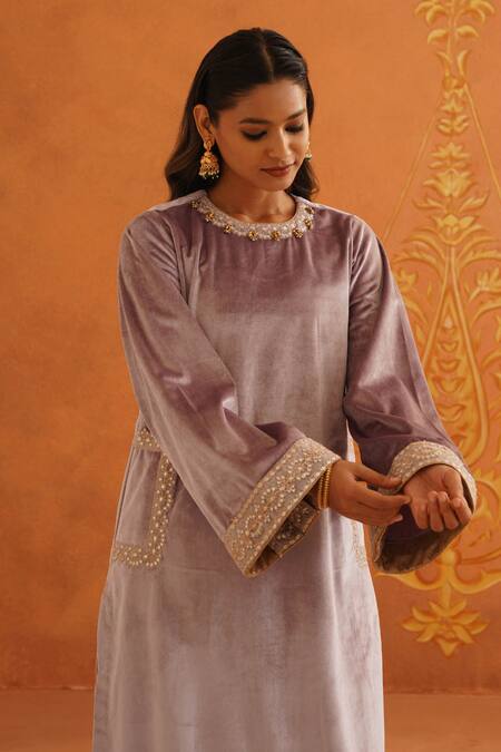 Shop_Inej_Purple Velvet Embroidery, Tassels Round Neck Floral Kurta Set _Online_at_Aza_Fashions