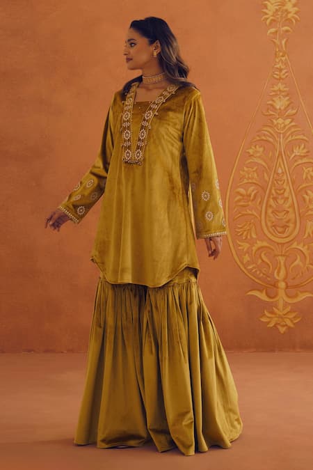 Inej_Yellow Velvet Embroidery, Beads, Gota Patti Split Floral Kurta Gharara Set _Online_at_Aza_Fashions