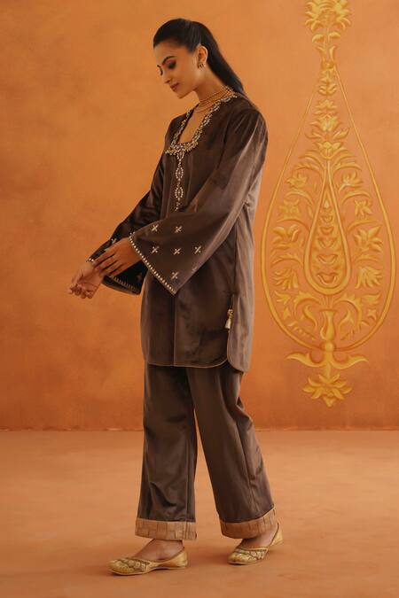 Inej_Brown Velvet Beads Square Neck Floral Embroidered Tunic And Pant Set _Online_at_Aza_Fashions