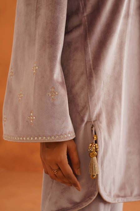 Inej_Purple Velvet Embroidery Square Neck Floral Tunic And Pant Set _at_Aza_Fashions