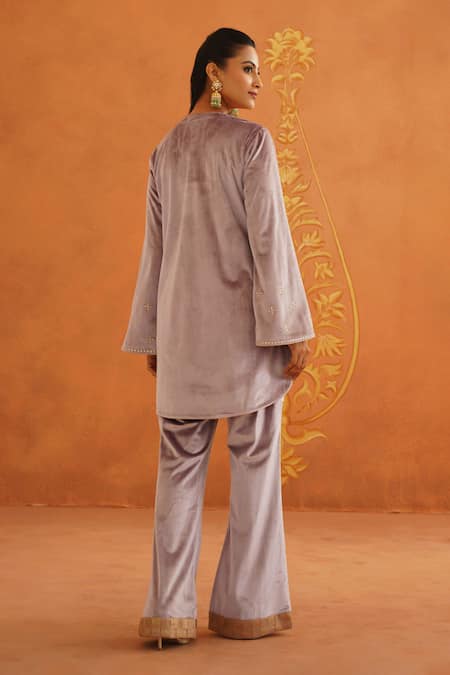 Inej Floral Embroidered Velvet Tunic & Pant Set 