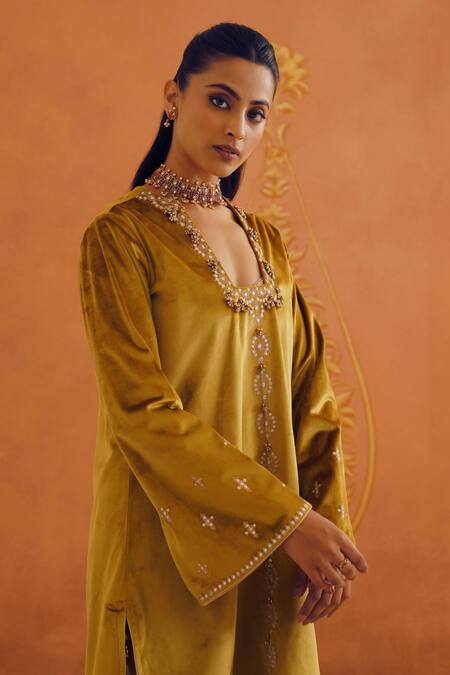 Inej_Yellow Velvet Beads Square Neck Floral Embroidered Tunic And Pant Set _Online_at_Aza_Fashions