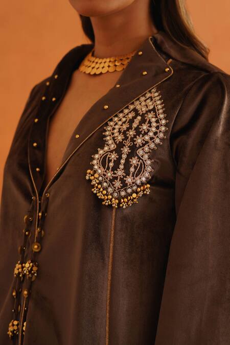 Buy_Inej_Brown Velvet Diamonds, Embroidery, Tassels Collared Floral Top And Pant Set _Online_at_Aza_Fashions