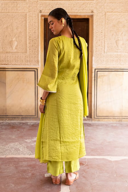Shop_Karaj Jaipur_Green Silk, Muslin, Organza Sequins, Mirrors Split V-neck Embroidered Kurta Set _at_Aza_Fashions