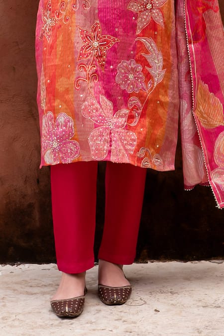 Karaj Jaipur Pink Cotton, Organza Mirrors, Zari Split Floral Embroidered Kurta And Pant Set Online at Aza Fashions Karaj Jaipur_Pink Cotton, Organza Mirrors, Zari Split Floral Embroidered Kurta And Pant Set_Online_at_Aza_Fashions
