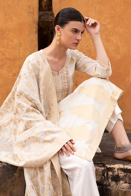 Buy_Karaj Jaipur_Cream Chanderi Embroidery, Tassels Round Neck Aari Kurta Set _Online_at_Aza_Fashions
