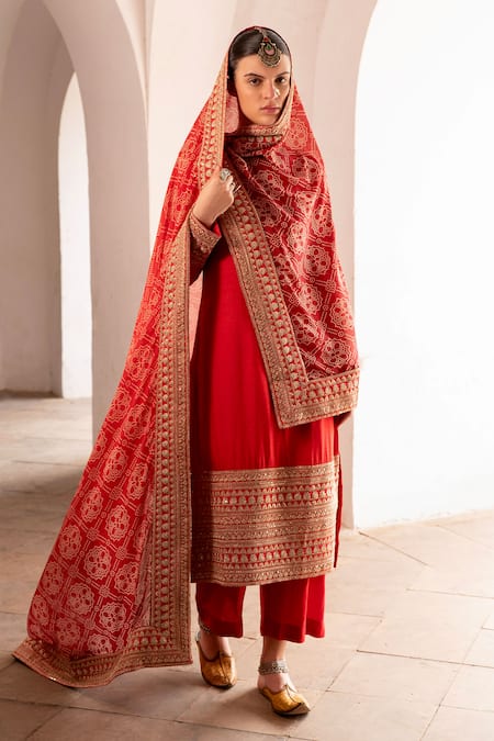 Buy_Karaj Jaipur_Red Muslin, Silk Embroidery, Sequins, Gota Patti Marodi Straight Kurta Set _Online_at_Aza_Fashions