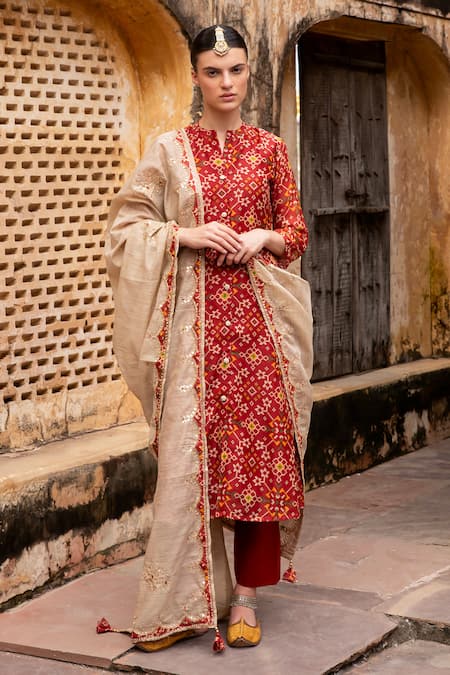 KARAJ JAIPUR Chanderi Patola Print Kurta & Pant Set 