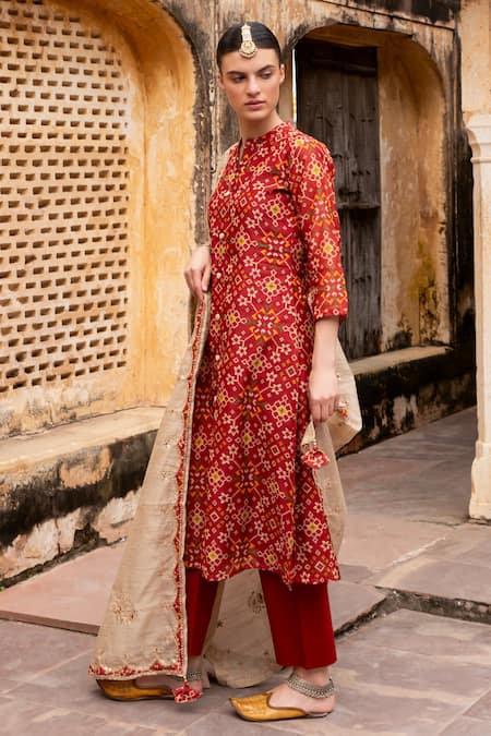 Karaj Jaipur_Red Chanderi, Cotton Tassels, Gota Patti, Mirrors, Patola Print Kurta Set _Online_at_Aza_Fashions