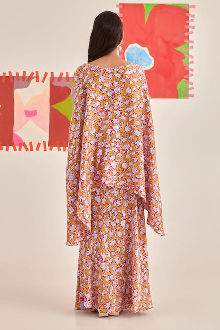 Khajoor Studio Floral Embroidered Asymmetric Kaftan Set 